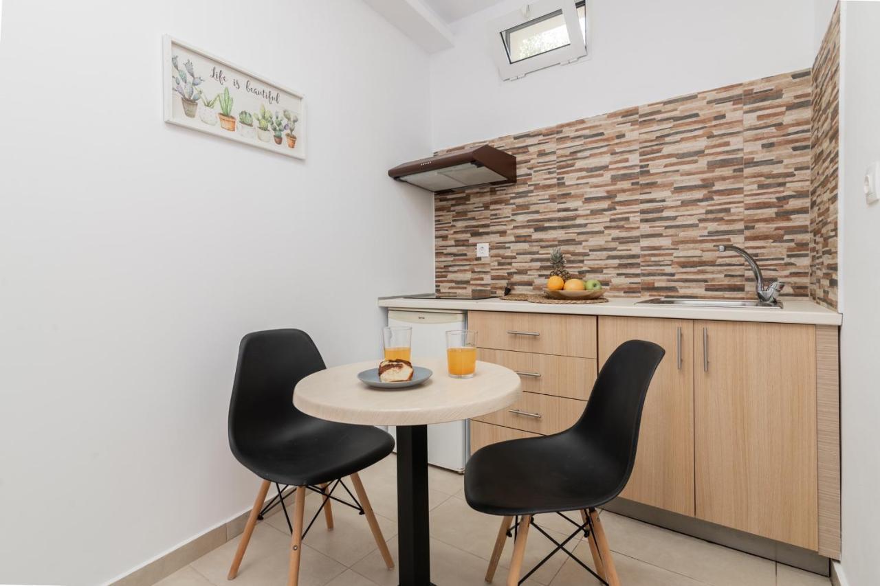 Rivulet Apartments ลากานาส ภายนอก รูปภาพ